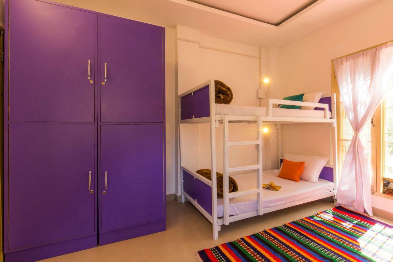 Gostops Dalhousie - Rooms & Dorms Екстер'єр фото